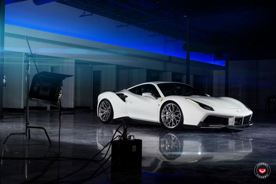  Ferrari 488 GTB on Vossen Wheels (S17-01) 2018 года  (фото 1 из 14)